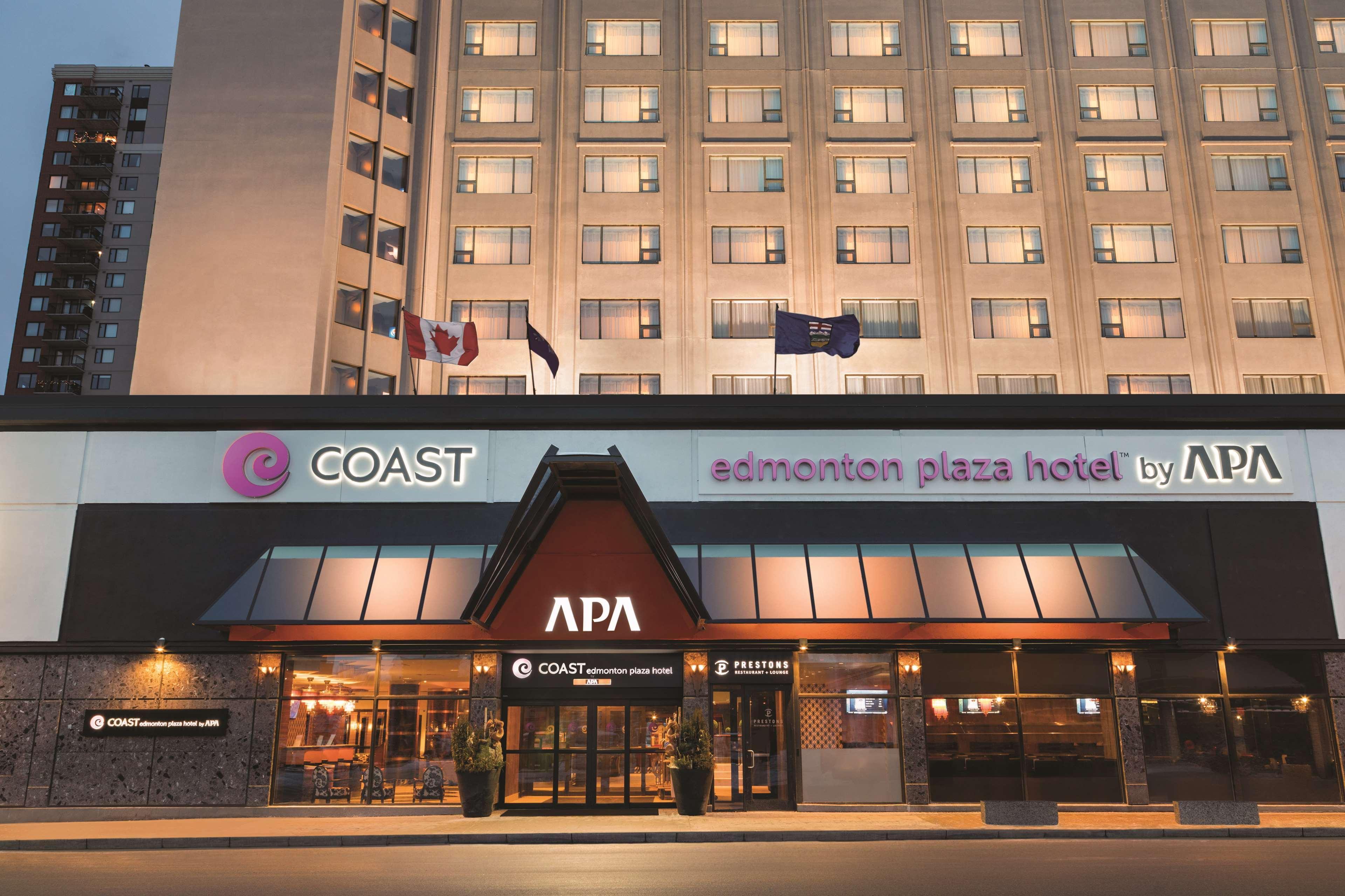 Coast Edmonton Plaza Hotel By Apa Exterior photo